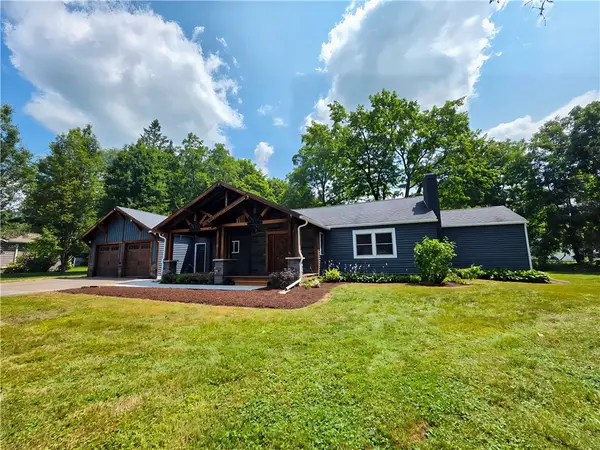 2836 East Avenue, Greenhurst, NY 14742