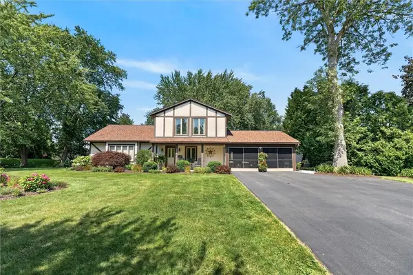 175 Troutbeck Lane, Rochester, NY 14626