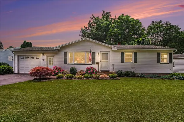 41 N Lansing Circle, Rochester, NY 14624