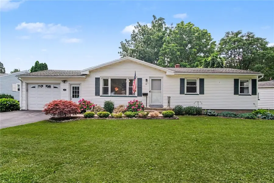 41 N Lansing Circle, Rochester, NY 14624 - #2