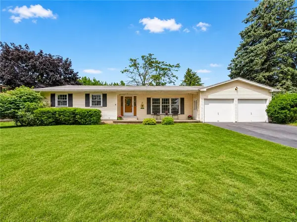49 Pine Valley Drive, Rochester, NY 14626