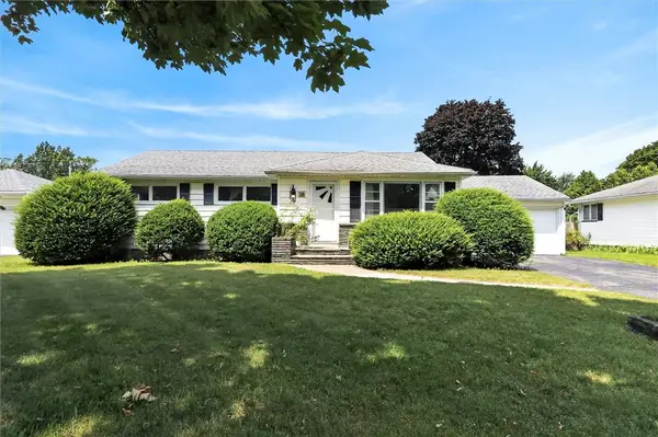 38 Stanridge Court, Rochester, NY 14617