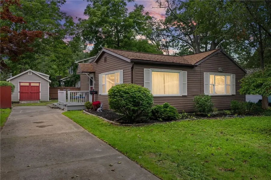 11 Seacliffe Road, Rochester, NY 14622 - #3