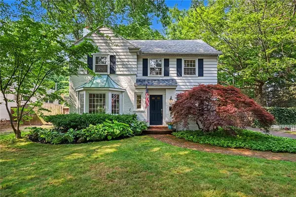 374 Ashbourne Road, Rochester, NY 14618