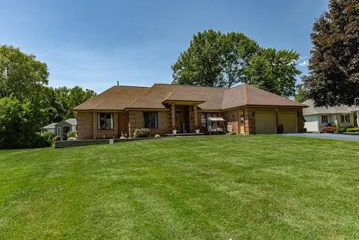 574 Melwood Drive, Rochester, NY 14626 - #2