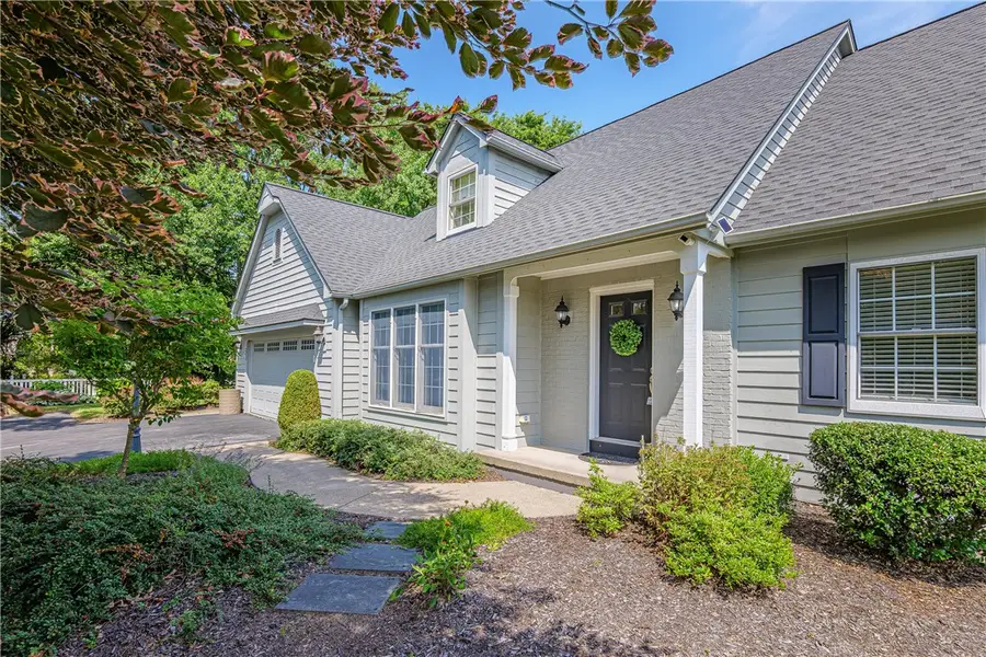 23 Chablis Drive, Fairport, NY 14450 - #3