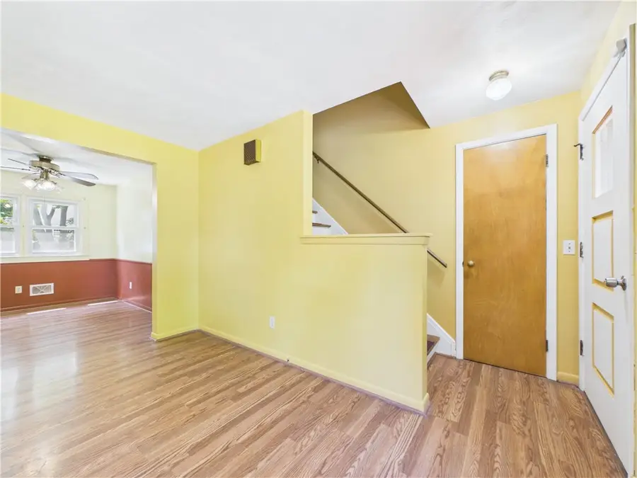 1184 Farnsworth Road S, Rochester, NY 14623 - #3