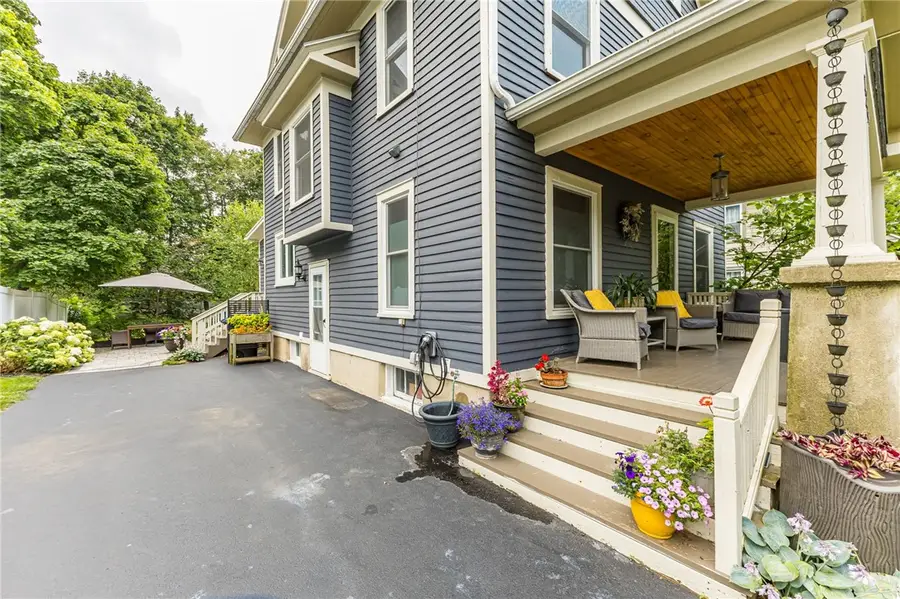 129 Park Ave, Canandaigua, NY 14424 - #2