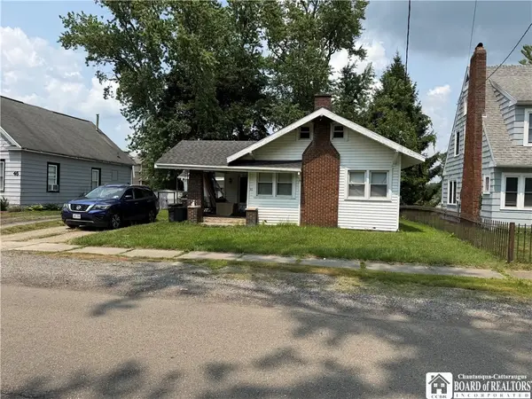 30 W Duquesne Street, Celoron, NY 14720
