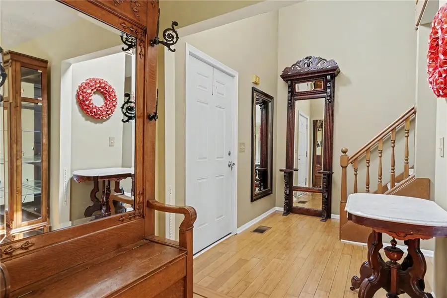 61 Winchester Drive, Fairport, NY 14450 - #3