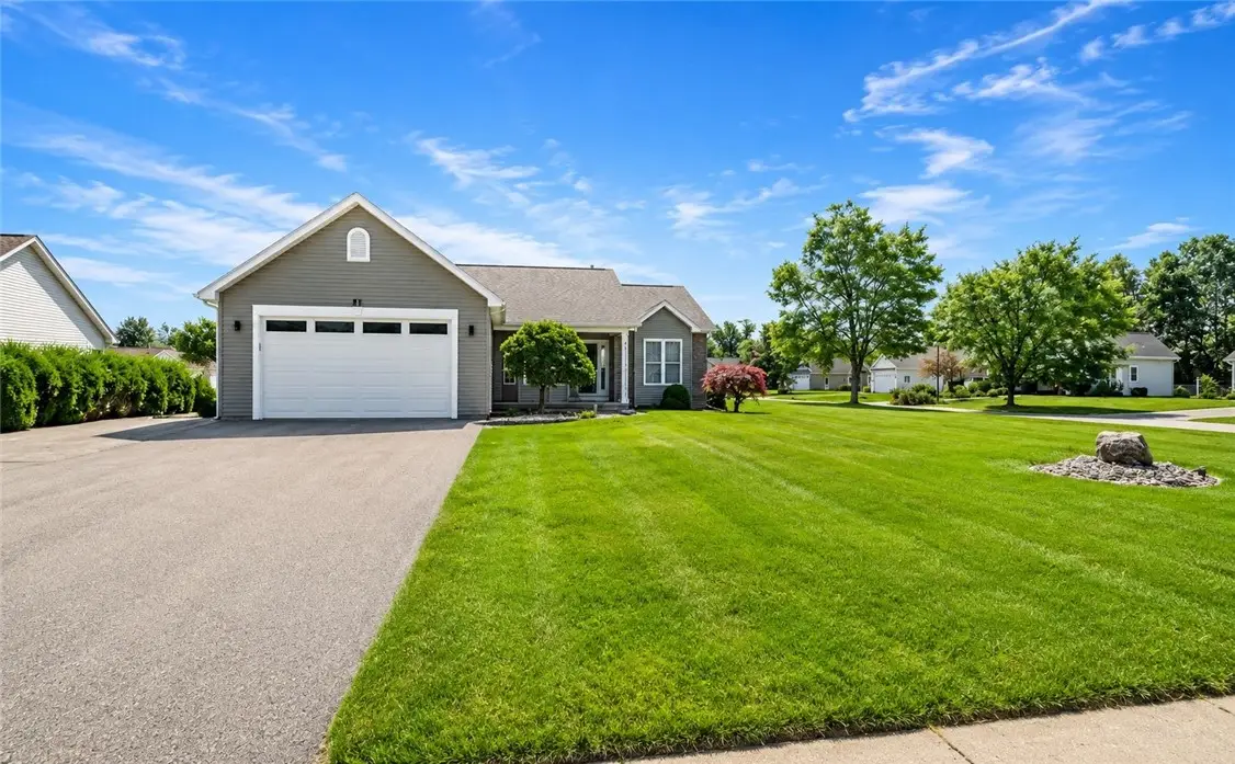 81 Venetia View Circle, Greece, NY 14626 - #1