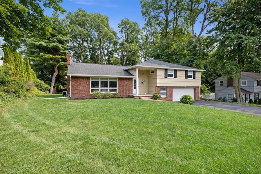 21 Arlington Drive, Pittsford, NY 14534 - #2