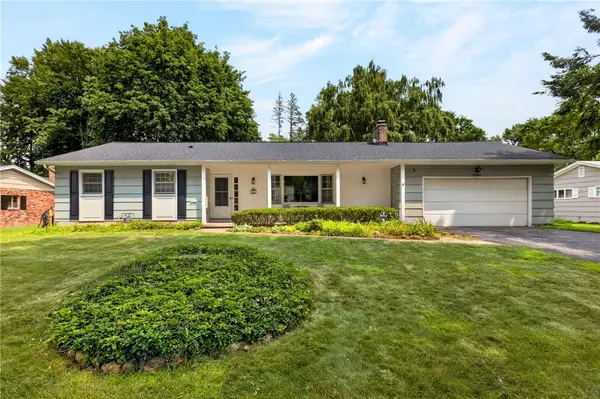 19 Larchwood Drive, Pittsford, NY 14534
