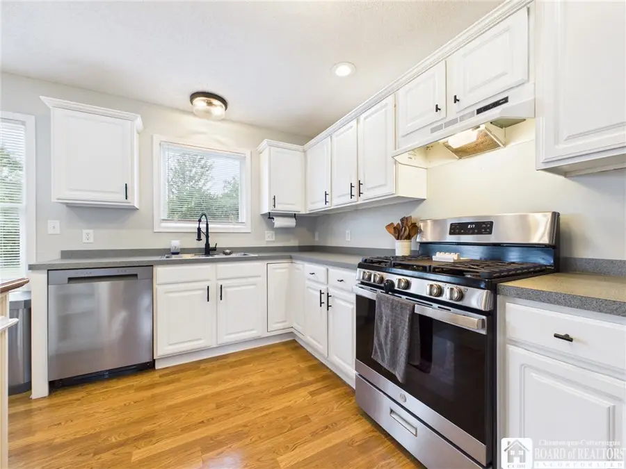 5890 Pinehurst Court, Lake View, NY 14085 - #2