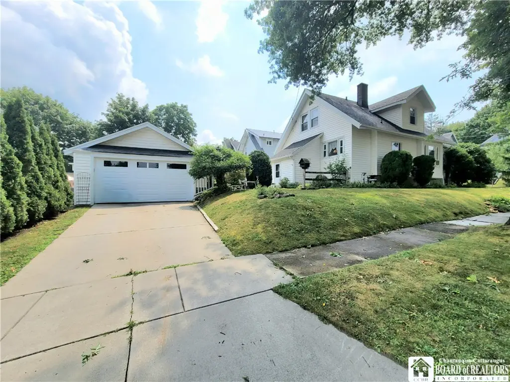 401 Charles Street, Jamestown, NY 14701 - #1