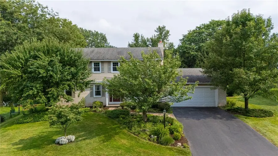 77 S Ridge Trl, Fairport, NY 14450 - #2
