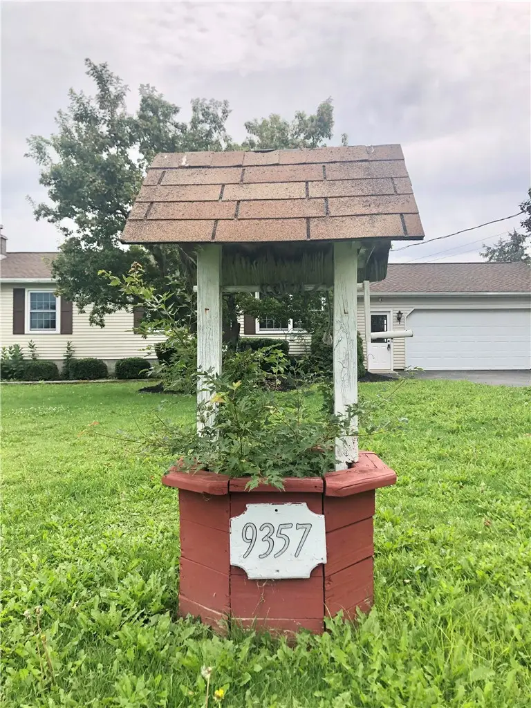 9357 Warsaw Road, Le Roy, NY 14482 - #3