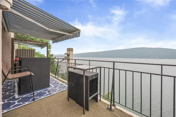 11 Cliffside Drive, Canandaigua, NY 14424