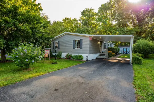 6290 Stillmeadow Way, Williamson, NY 14589