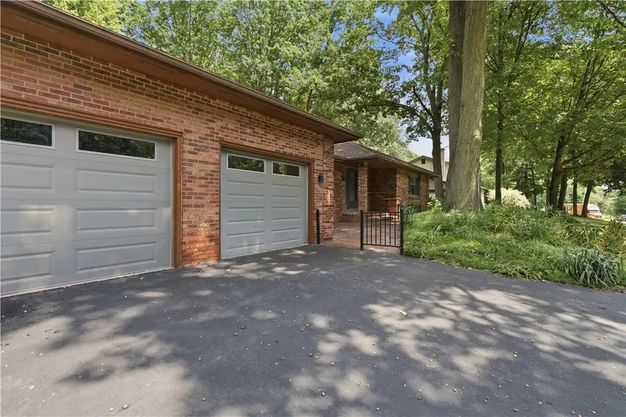 10 Woodbriar Lane, Rochester, NY 14624 - #3