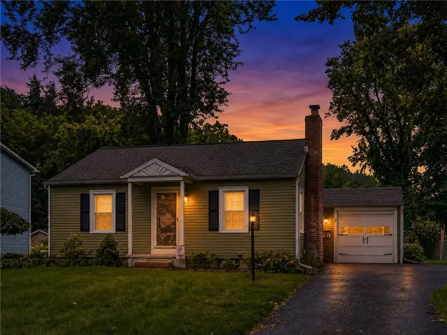 7 Barratt Place, Fairport, NY 14450 - #3