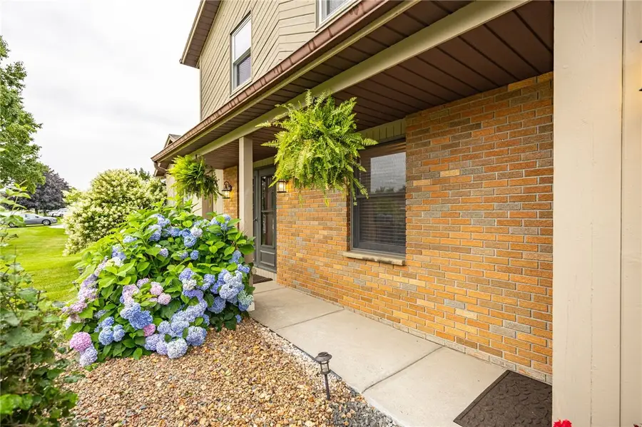 121 Brandy Brook Lane, Rochester, NY 14612 - #2
