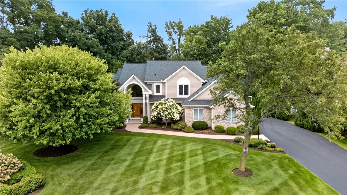 8 Folkestone Lane, Penfield, NY 14526 - #1