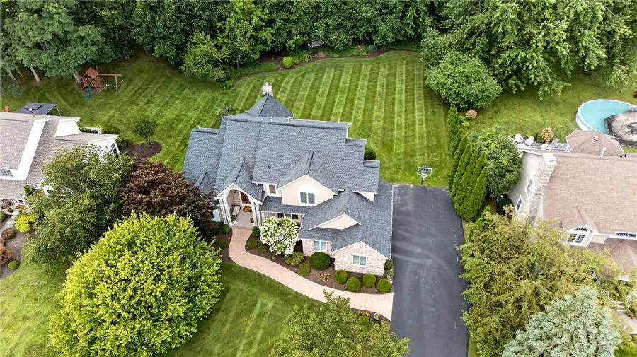 8 Folkestone Lane, Penfield, NY 14526 - #2