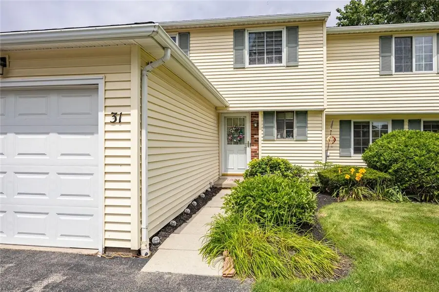 31 Arbor Court, Fairport, NY 14450 - #3