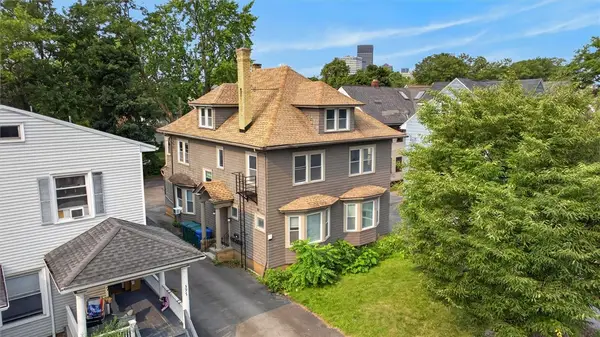 395 University Avenue, Rochester, NY 14607
