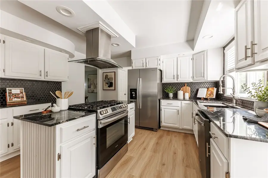 36 Pebble Creek Lane, Pittsford, NY 14534 - #3