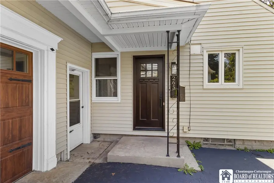 265 Perry Street, East Aurora, NY 14052 - #3