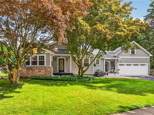 108 Mayflower Drive, Rochester, NY 14618