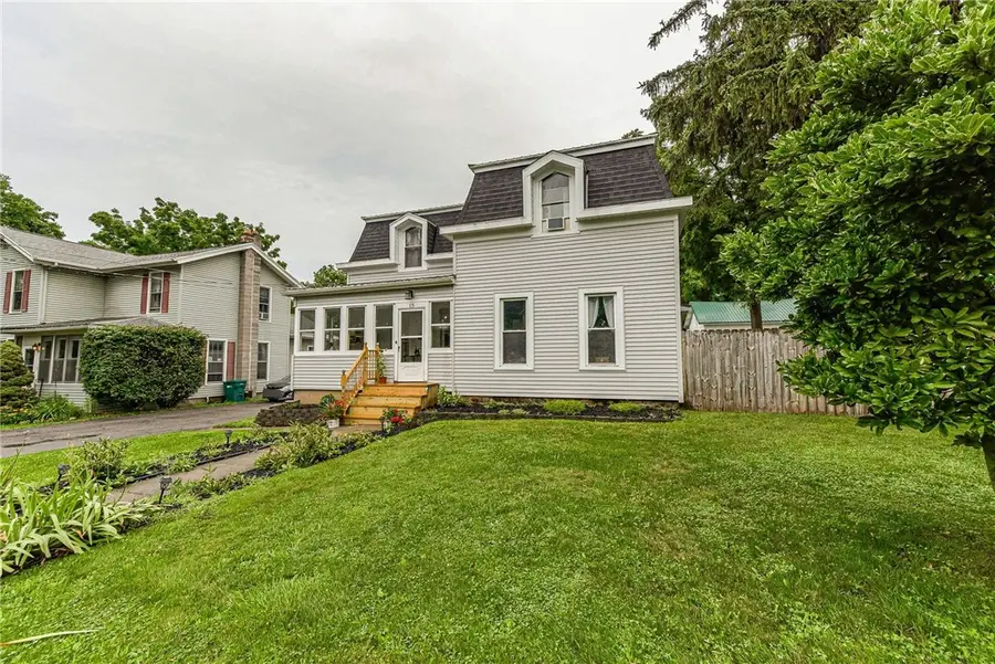 15 Mckenzie Street, Bergen, NY 14416 - #3