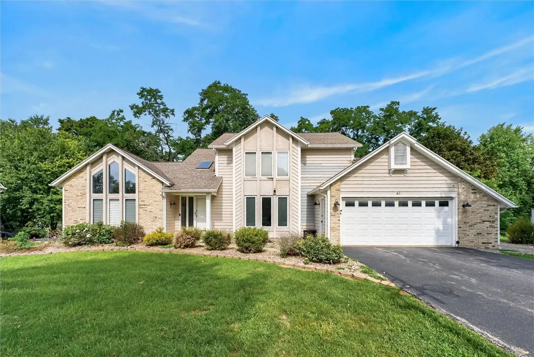 42 Pointe Vintage Dr, Greece, NY 14626 - #1
