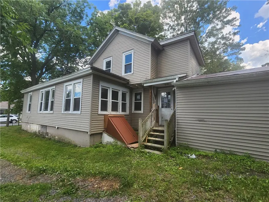 2732 Green Street, Weedsport, NY 13166 - #2