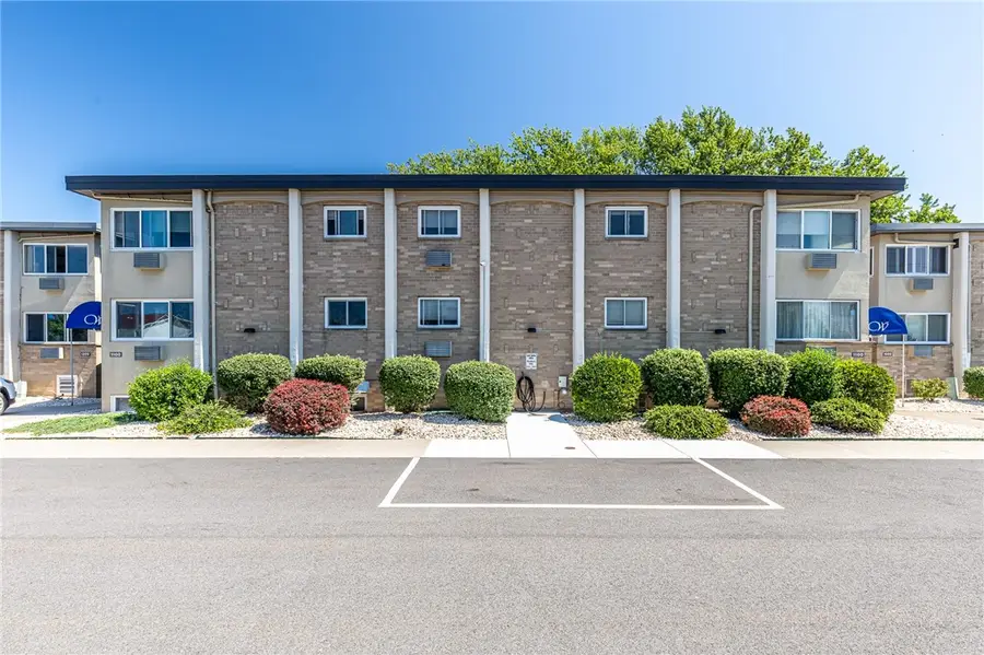 1107 Westage At The, Rochester, NY 14617 - #2