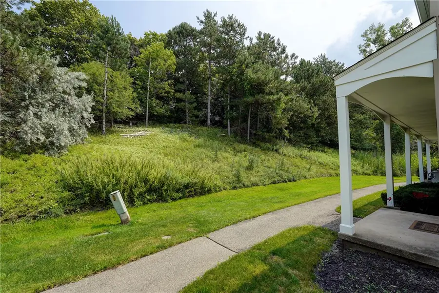 22 Falcon Lane, Fairport, NY 14450 - #3