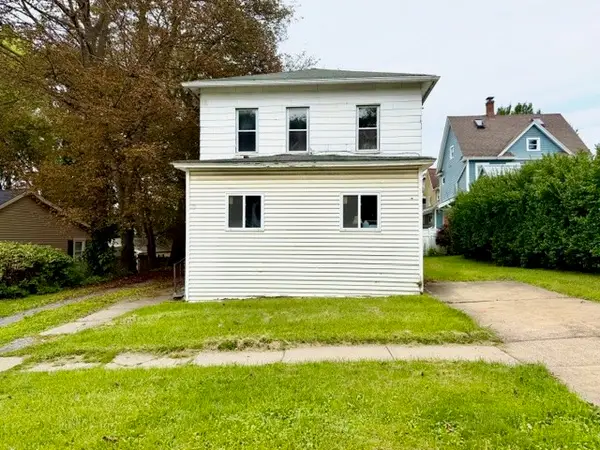 13 Seymour Street, Auburn, NY 13021