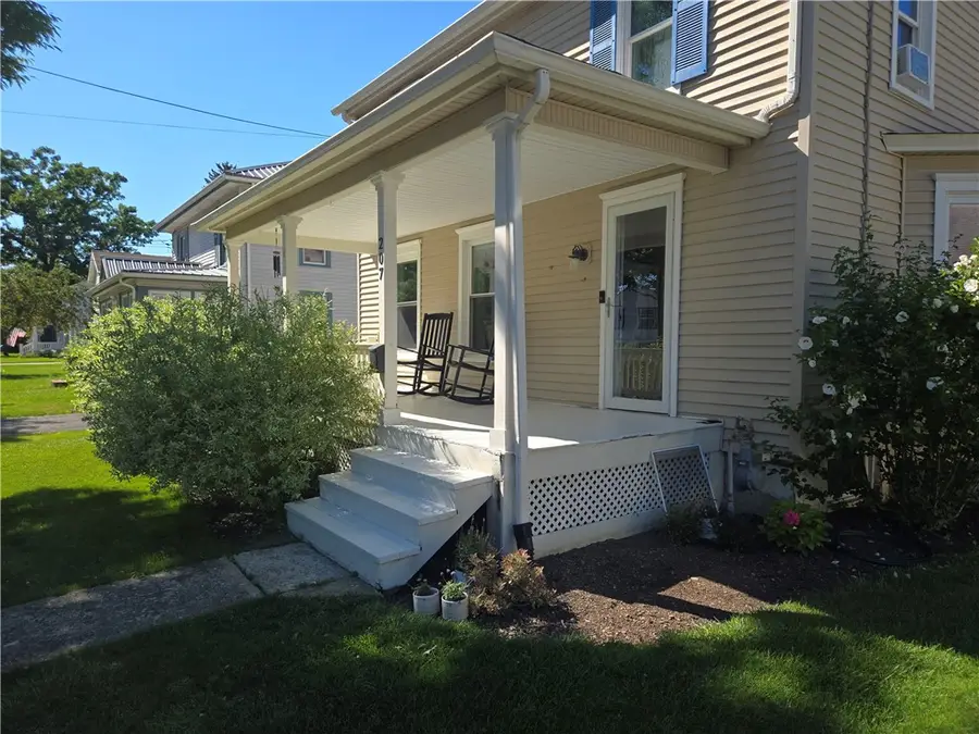 207 E William Street, Bath, NY 14810 - #3
