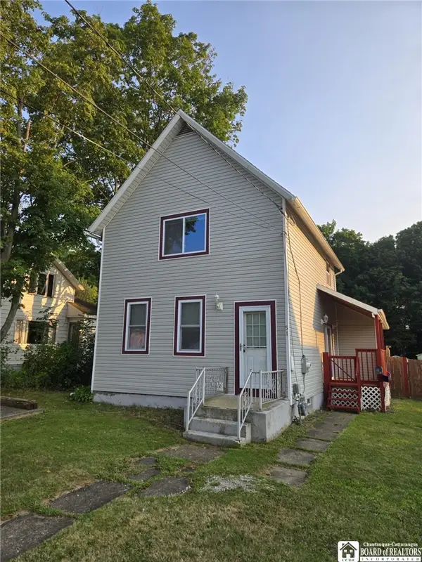 51 Burgess Street, Silver Creek, NY 14136