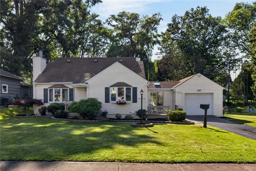 187 Frontenac Hts, Rochester, NY 14617 - #2