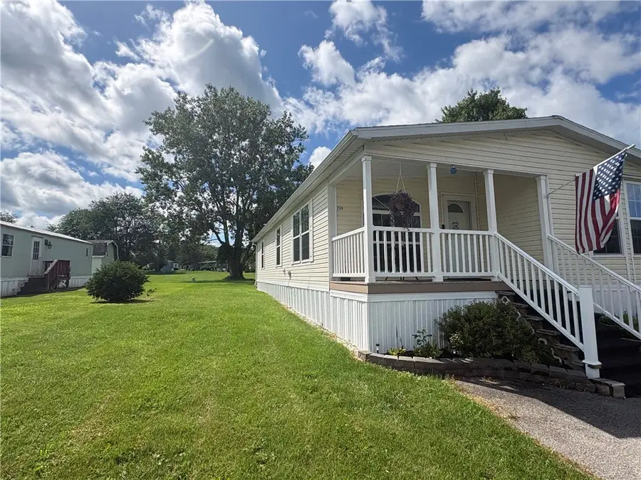 250 White Spruce Lane, Clifton Springs, NY 14432 - #2