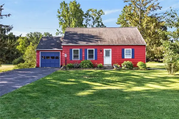 17 Karenlee Drive, Rochester, NY 14618
