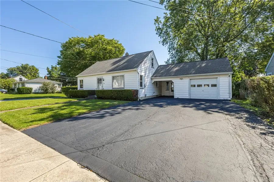 150 Crossfield Road, Rochester, NY 14609 - #3