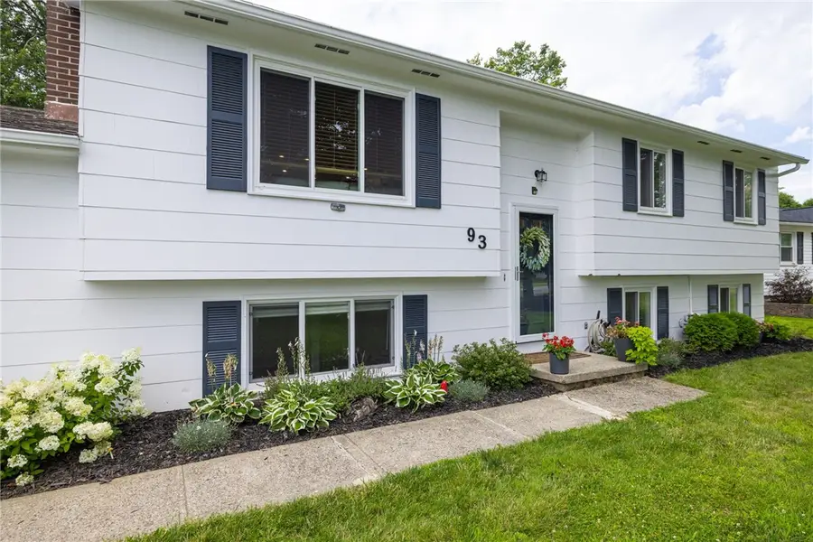 93 Larkins Crossing, Rochester, NY 14612 - #2