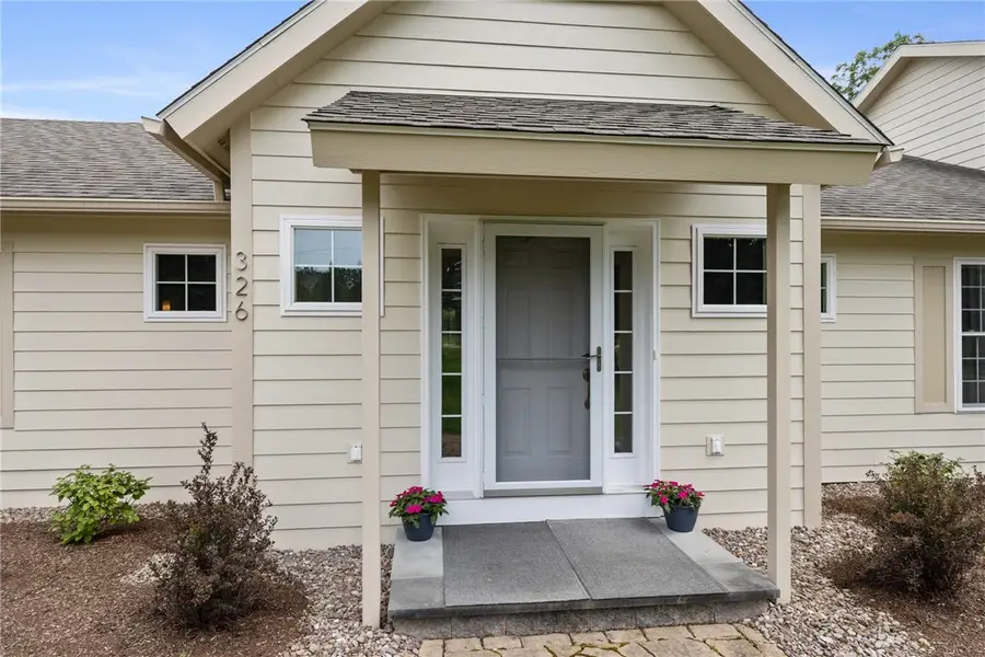 326 W Bloomfield Road, Pittsford, NY 14534 - #2