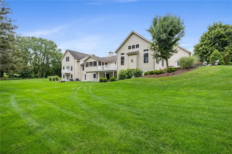 326 W Bloomfield Road, Pittsford, NY 14534 - #3