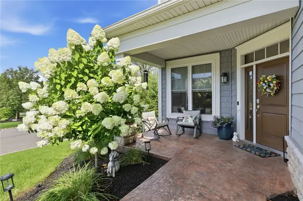35 Greenpoint Trail, Pittsford, NY 14534