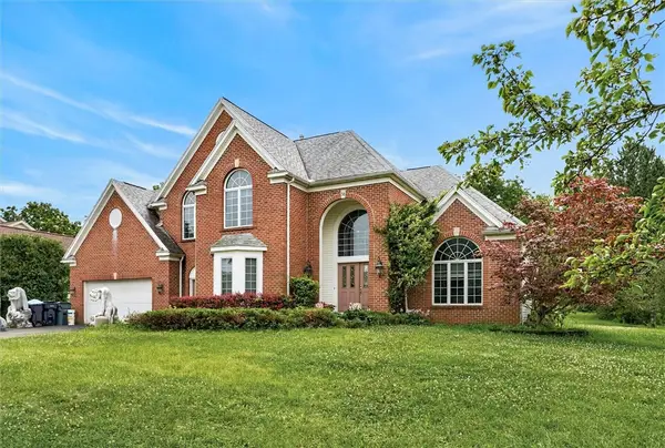36 Orange Tree Circle, Rochester, NY 14624